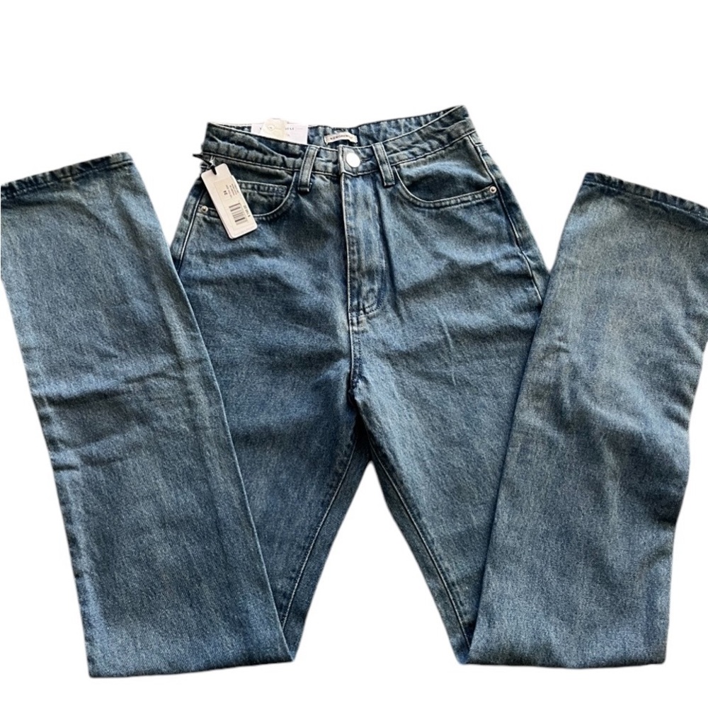 WeWoreWhat Icon Jean
Classic Blue High Rise Relaxed Straight Leg
Pants